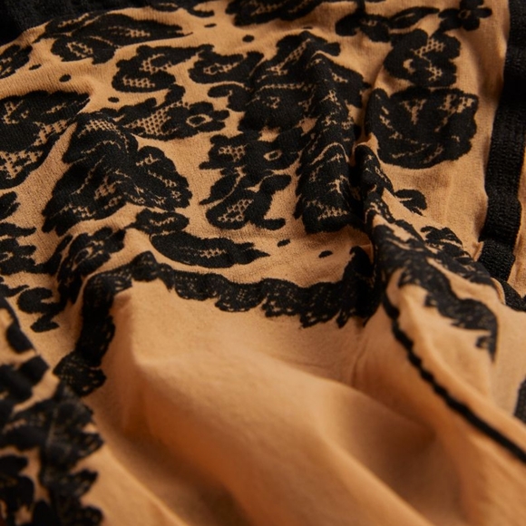 FALKE Floral Sheer Tights - Picture 3 of 12